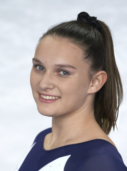 Henzler, Natalie