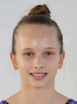 Lutkova, Mia