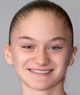 Esser, Evi