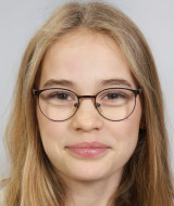 Abroszat, Luciana